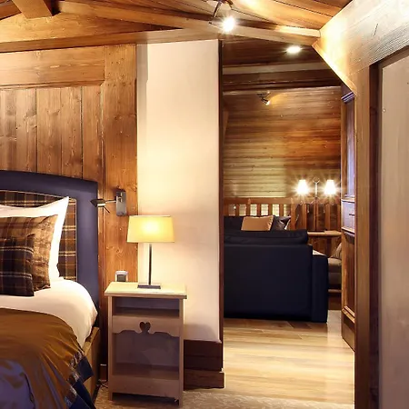 1650 Chalet Sleeps 6 Pool 샬레 *